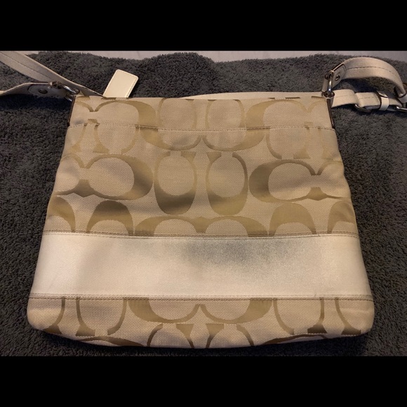 Coach Crossbody/shoulder bag - Picture 3 of 6